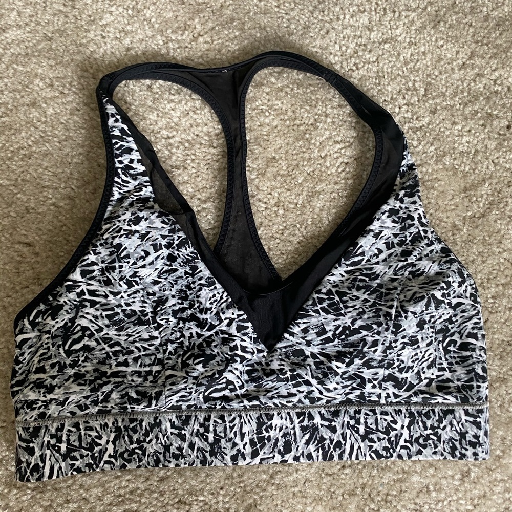 Lululemon Arise Bra, sz 4